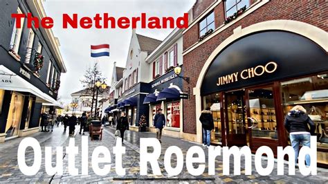 Shopping in Roermond .